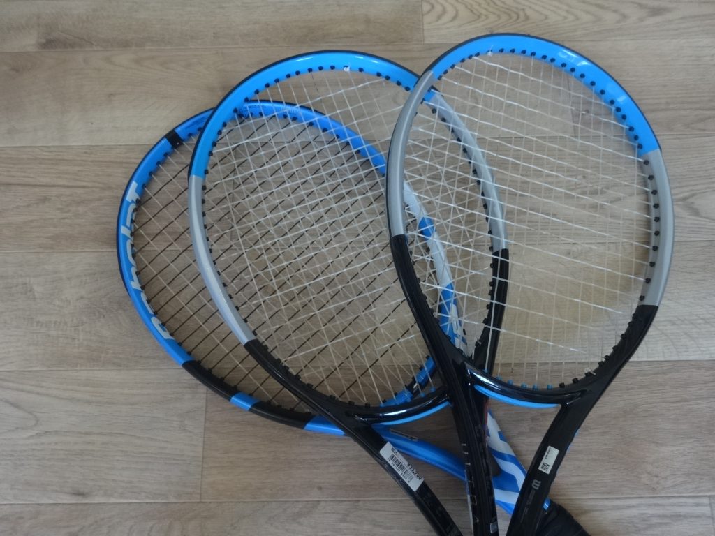 ウイルソン ウルトラ 100 V3.0 と 100(S) V3.0を比較 - テニス ガット ...